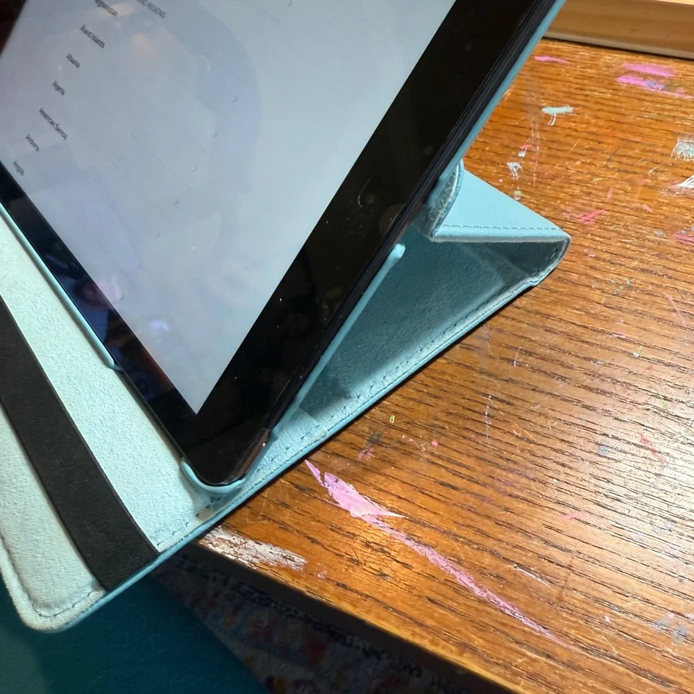 iPad Air 1st Gen 32GB Cellular - Picture 7 of 8